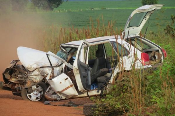 Motorista morre aps bater de frente com caminhonete em rodovia de Mato Grosso
