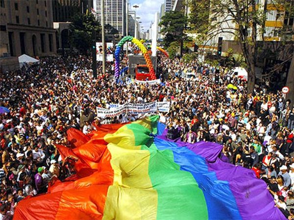 Primeira Parada da Diversidade Sexual de Vrzea Grande se concentra no centro da cidade e tem atos culturais