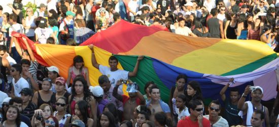 Polticos aproveitam Parada Gay para 'obter' voto do eleitor LGBT (fotos)