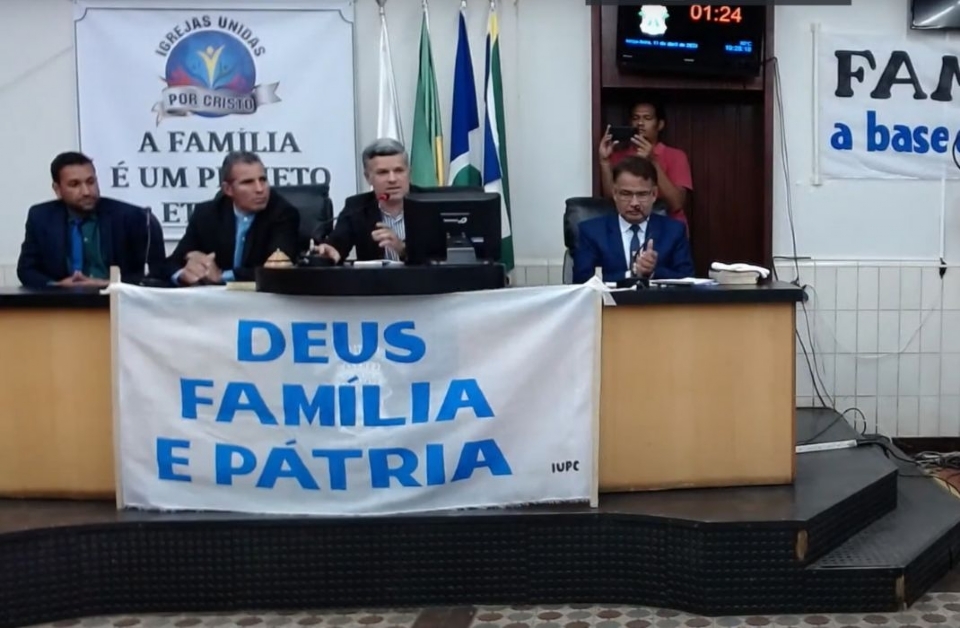 Cmara de vereadores apresenta 'pedido de desculpas' aps pastor atacar famlias LGBTI+