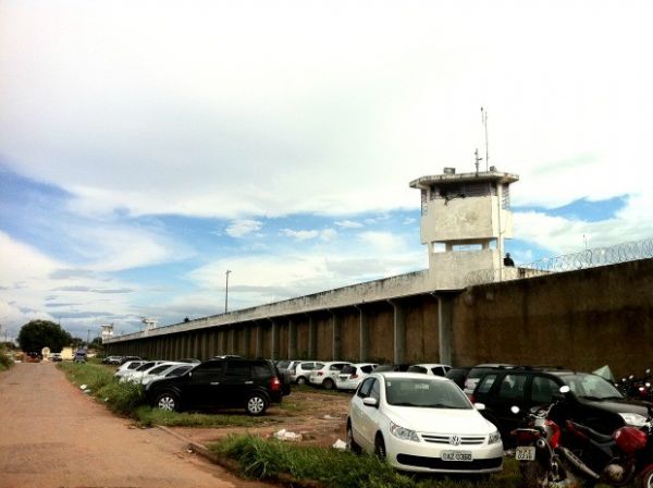 Governo quita R$ 6 mi com fornecedores e evita suspenso de alimentao a 9 mil detentos