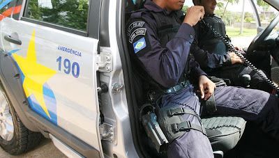 Cinco suspeitos so presos por tentativa de furto a residncia de policial militar
