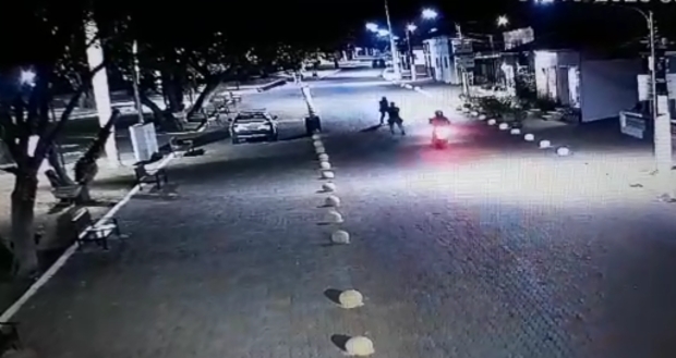 Imagens mostram PMs atirando em motociclista e contradizem verso de morte;  veja 