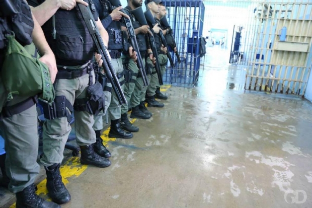 Policial penal  preso por trfico internacional de arma de fogo em MT