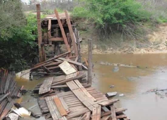 BR-158  interditada na regio do Norte Araguaia aps queda de ponte