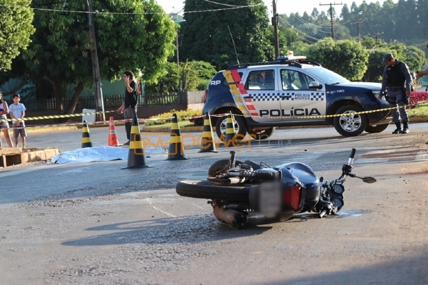 Aps cair de moto, jovem de 24 anos morre ao bater a cabea em tampa de bueiro