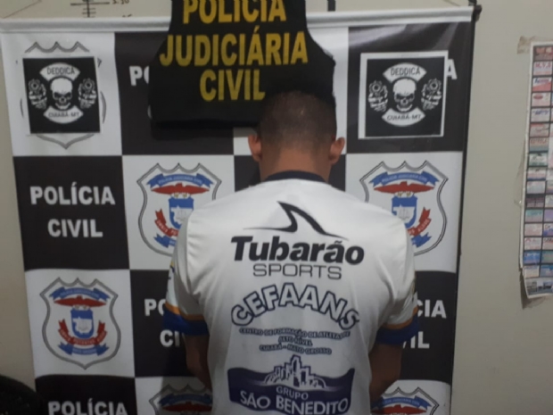Professor de escolinha de futebol  preso por abuso sexual de alunos em Cuiab