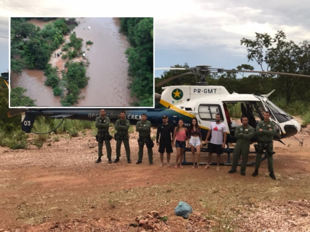 Cabea d'gua deixa cinco pessoas ilhadas no Rio Coxip;  vdeos e fotos 