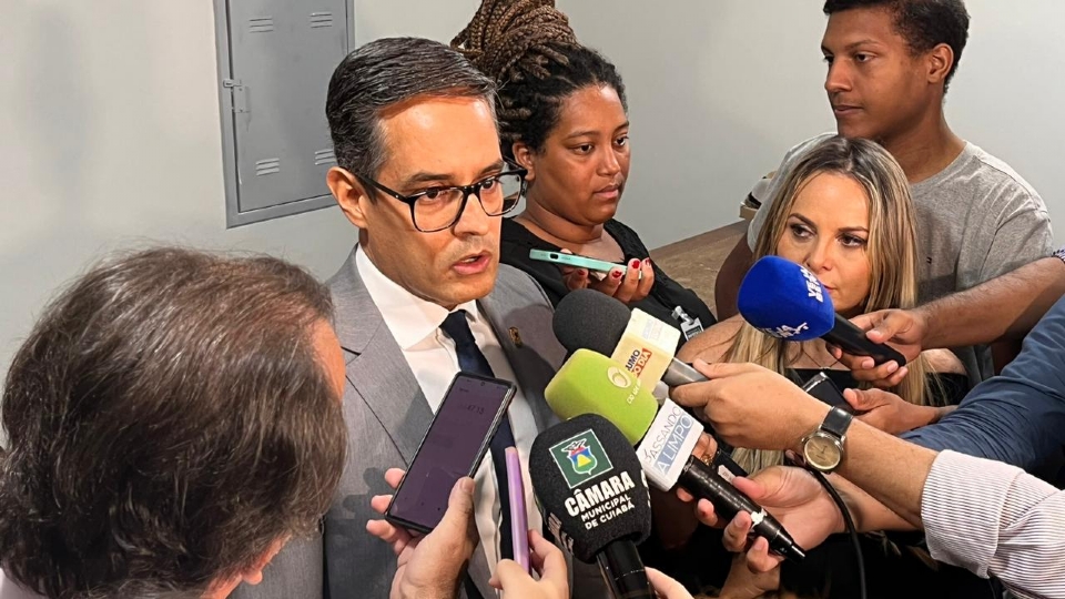 Aps Ablio defender Edna em processo de Cassao, Rodrigo Arruda sugere que ele advogue para a vereadora