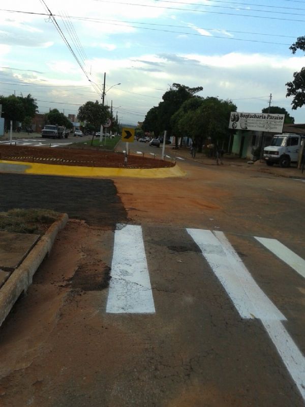 Prefeitura finaliza rotatria da Avenida Brasil