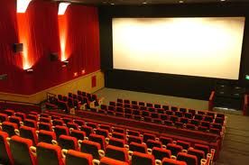 Cinemas exibiro videos anti-pedofilia antes dos filmes, prope deputado