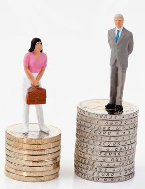 Renda salarial da mulher  35% inferior  dos homens, mesmo representando a maior parte da populao