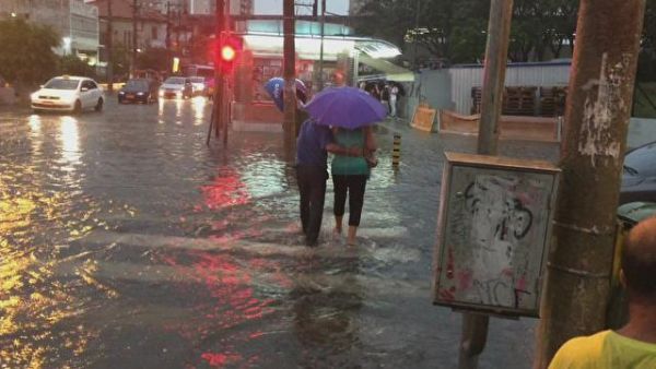 Aps chuvas, capital tem ao menos 60 semforos quebrados