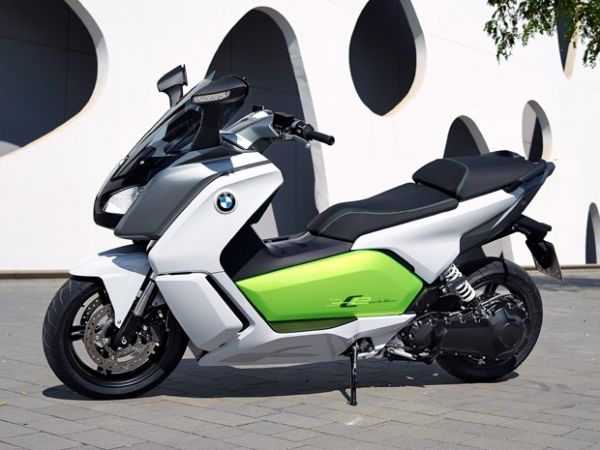 BMW revela seu 1 scooter eltrico de produo no Salo de Frankfurt