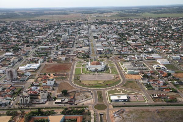 Maior cidade do Norto de Mato Grosso tem uma dzia de candidatos a deputado estadual nesta eleio