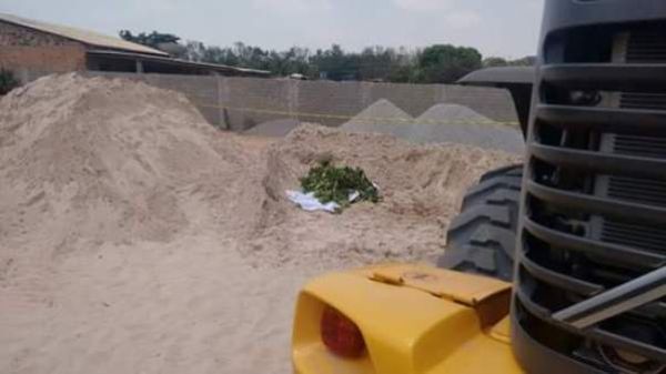 Trabalhador morreu soterrado por carga de areia