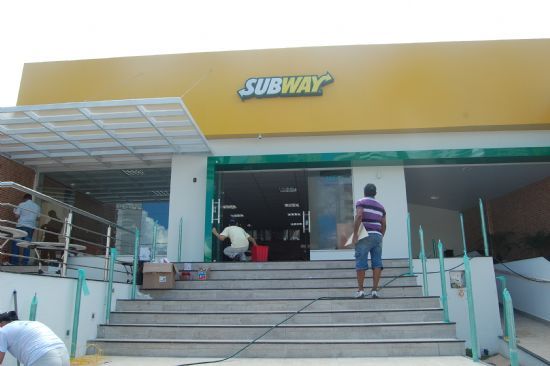Subway inaugura 11 loja da rede nesta segunda-feira em Cuiab; veja fotos