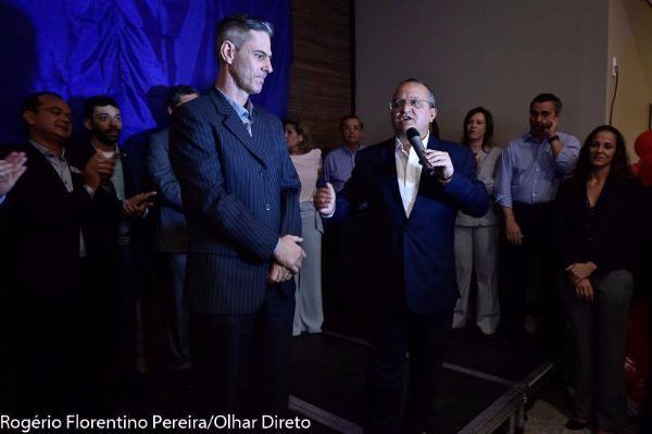 Taques assina ato de exonerao de Rogers Jarbas e Gustavo Garcia assume Sesp oficialmente