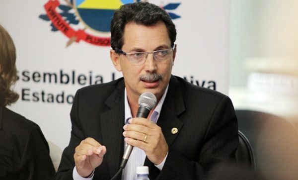 PP apresenta dois nomes para Pedro Taques escolher como vice e no aceita presso de foras externas
