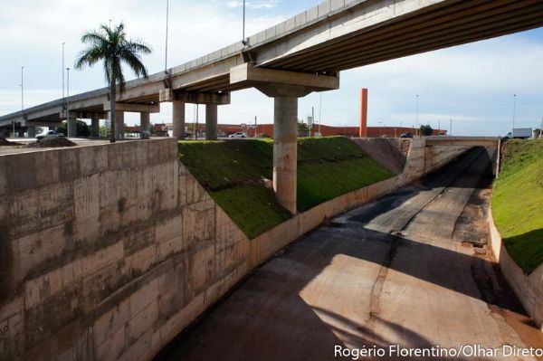 Atrasado h um ano, Complexo do Tijucal tem obras retomadas e deve ficar pronto em agosto de 2016