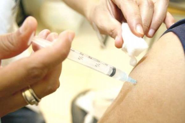 SES divulga perodo de vacinao contra gripe; a meta  alcanar 80% do grupo prioritrio