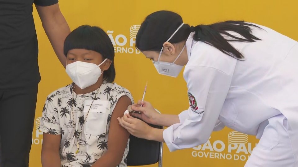Menino indígena de Mato Grosso é a primeira criança do Brasil vacinada contra a Covid-19;  veja vídeo 