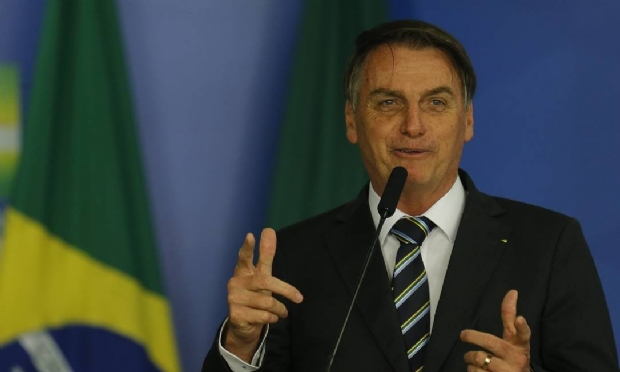 Advogados, agentes de trnsito e caminhoneiros podero andar armados com novo decreto de Bolsonaro