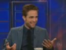 Robert Pattinson aparece pela primeira vez em pblico aps traio